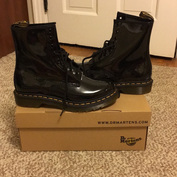 1460 patent doc martens